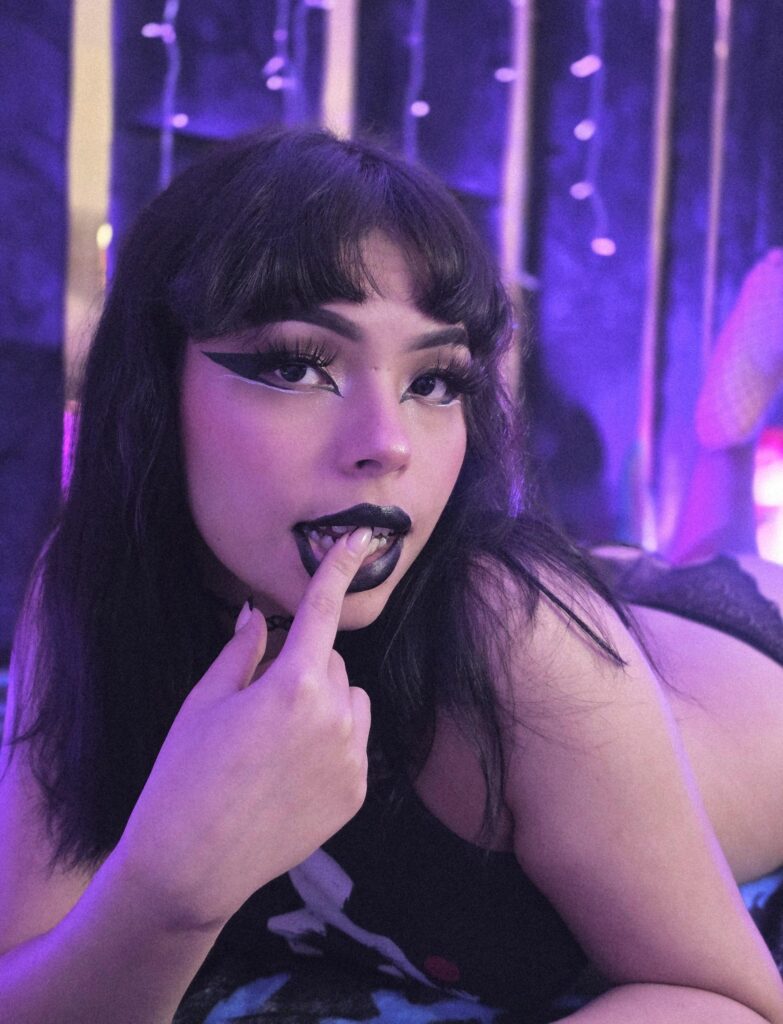 Nyveth Chaturbate profile